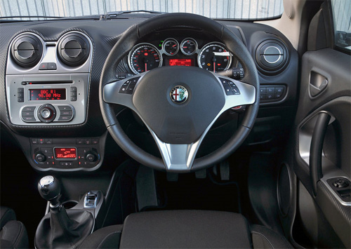 Alfa Romeo Mito Interior. Alfa Romeo Mito 1.4.