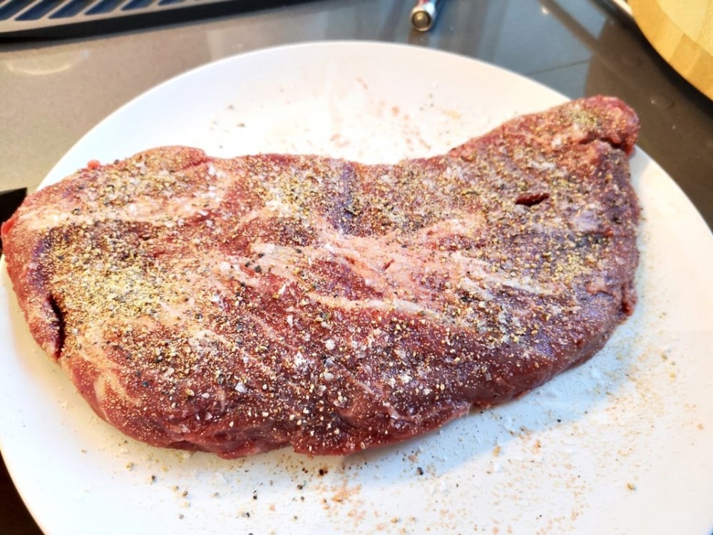 1891622349_FlatIronSeasoned.thumb.jpeg.dd9d6b0d232b325c01cec25486fcbde1.jpeg