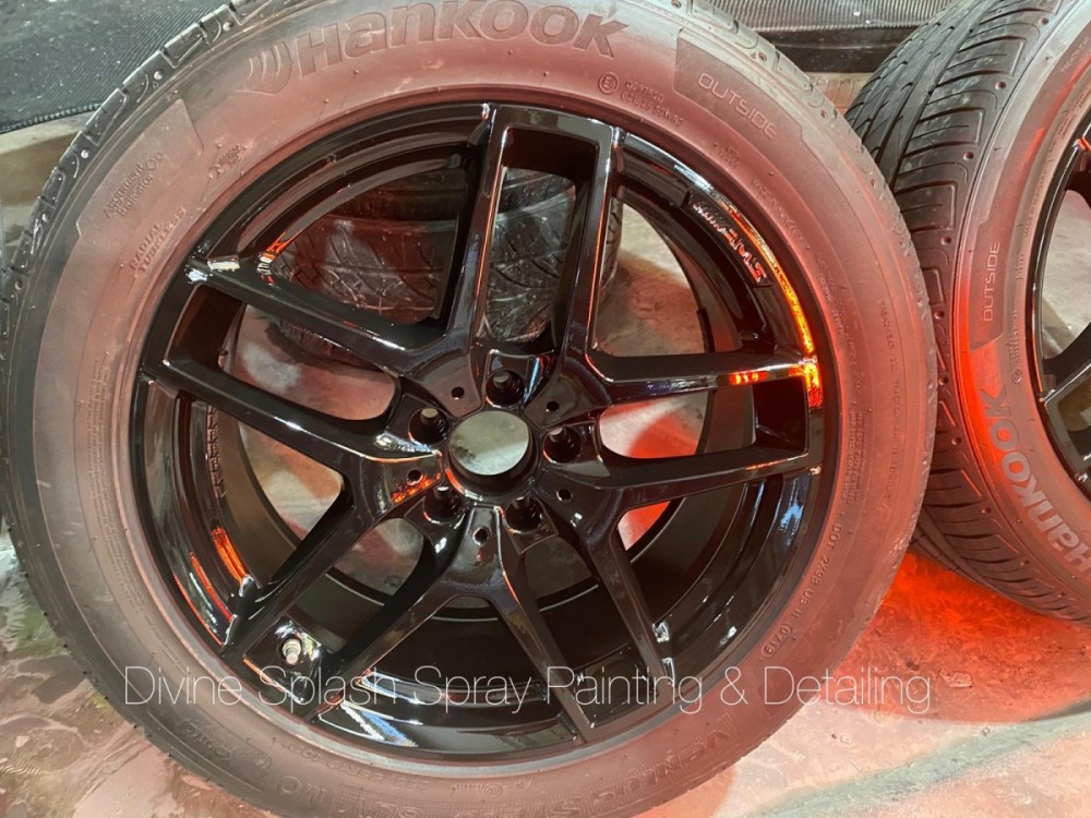 gloss black rim spray painting.jpeg