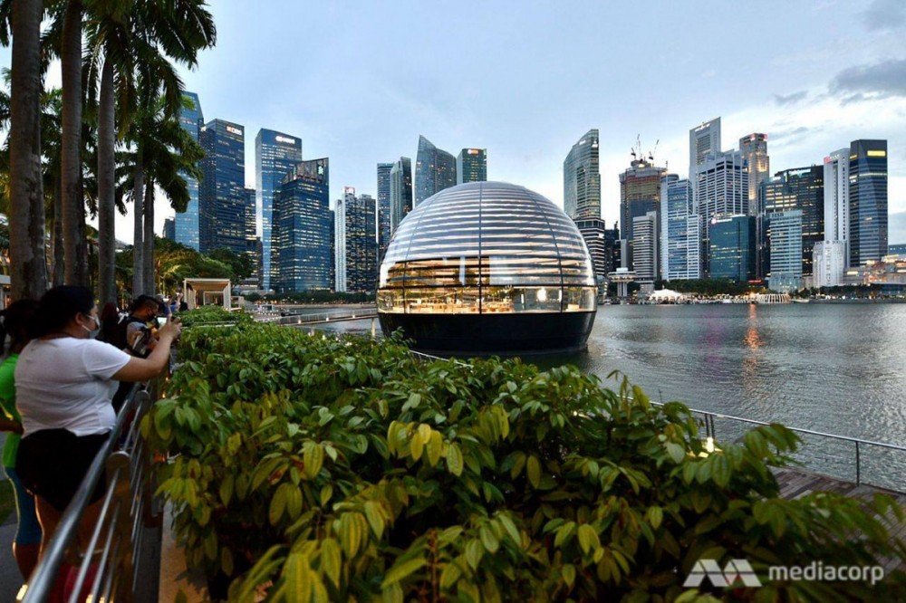 apple-marina-bay-sands-exterior-3.thumb.jpg.98461ca6457b973d49634b74cd37b678.jpg