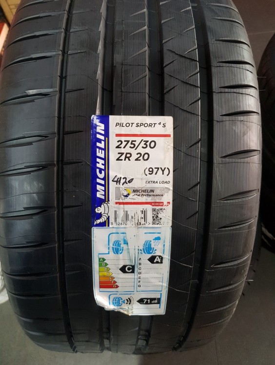 tyres.thumb.jpg.68a8da742949a8b254cceafce5a9a8b4.jpg