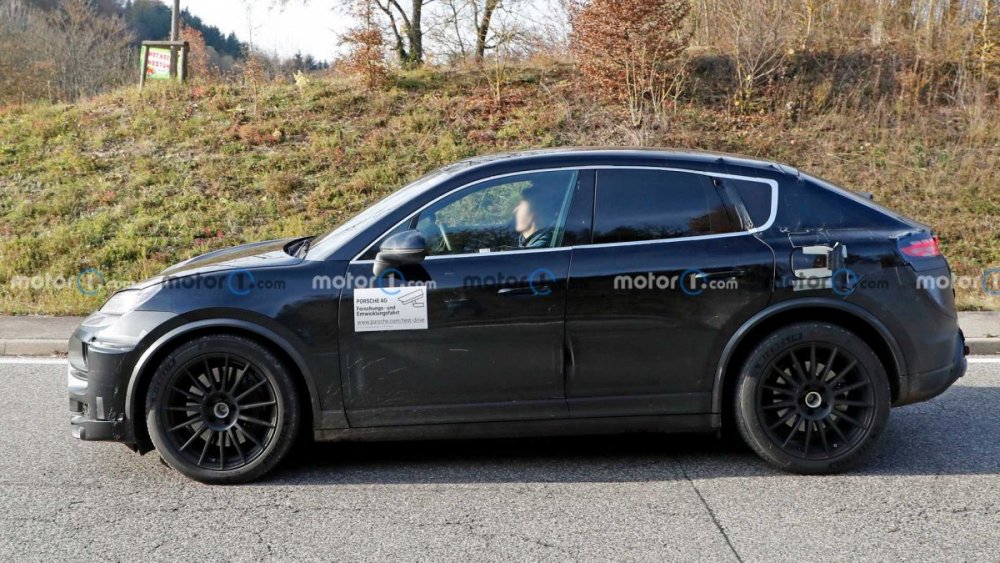 102439134_2023-porsche-macan-ev-spy-photo(3).thumb.jpg.9fdf6686149cbdc365def5c944f48af0.jpg