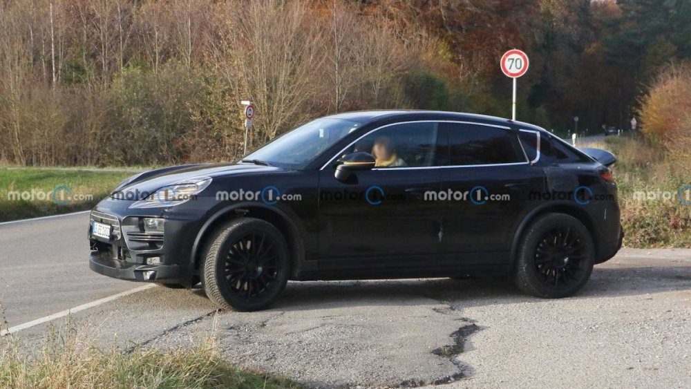 1051893736_2023-porsche-macan-ev-spy-photo(5).thumb.jpg.d08dff83d9ca3a9676f6455f0320f6fe.jpg