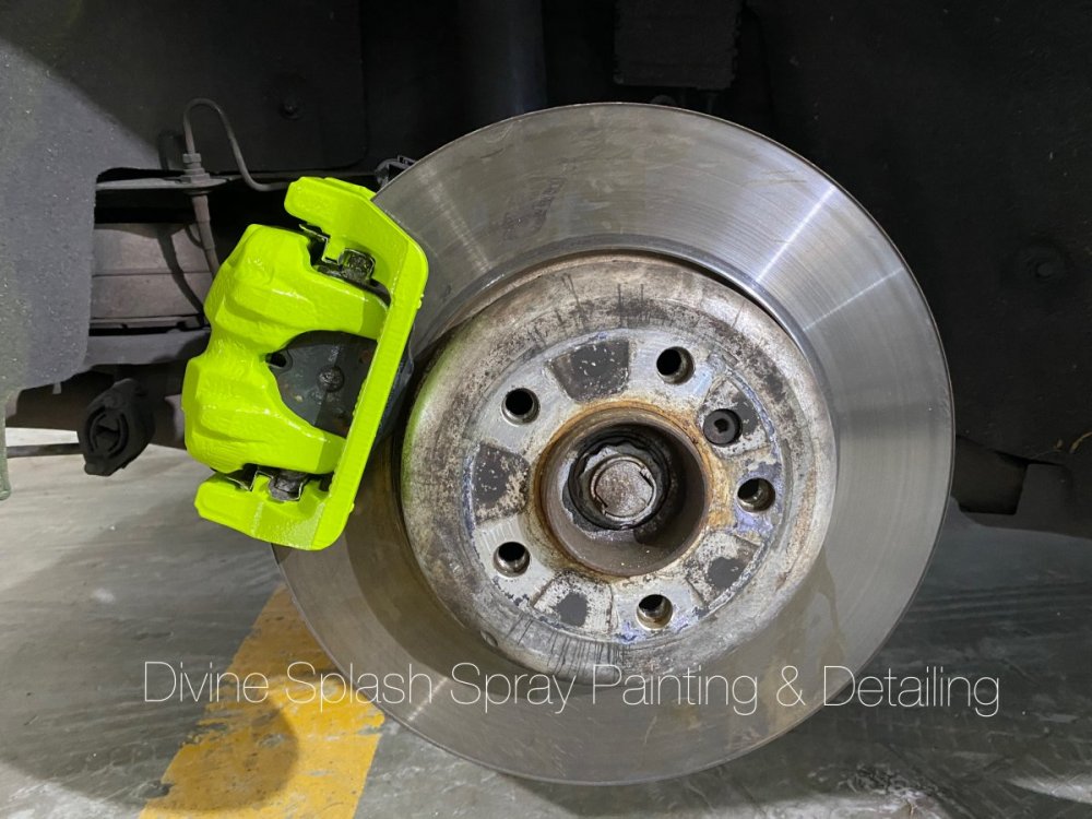 stock caliper spray lime green divine splash spray painting divinesplash.com car spray singapore . amg caliper sg. car spray synergy kaki bukit.jpeg