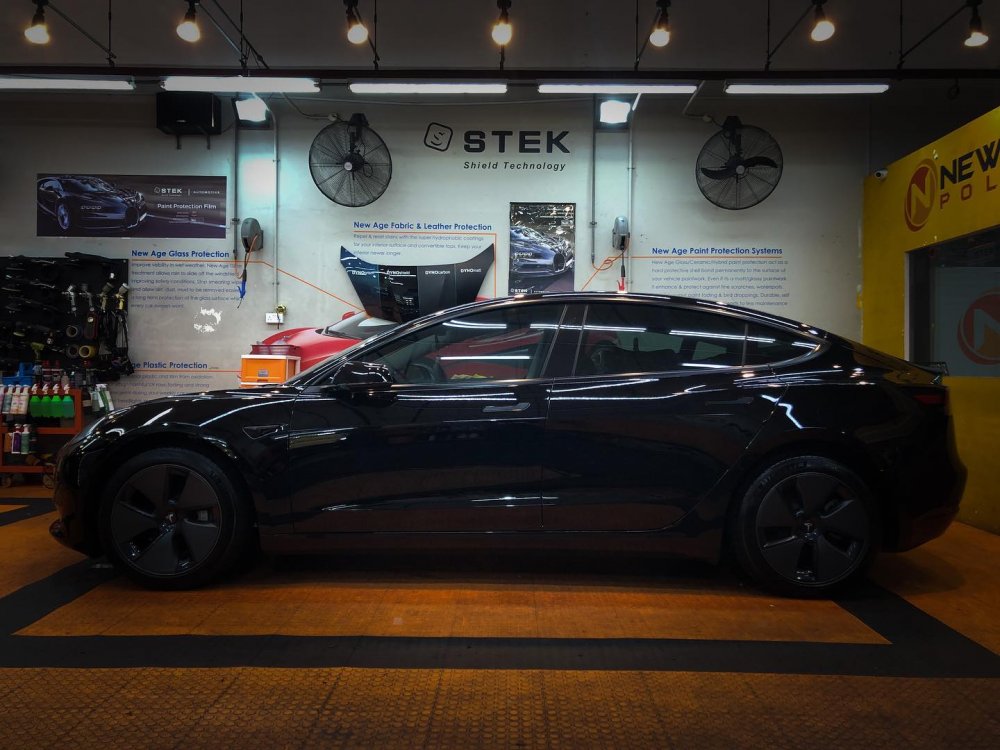 Tesla Black - PC & CC (3).jpg