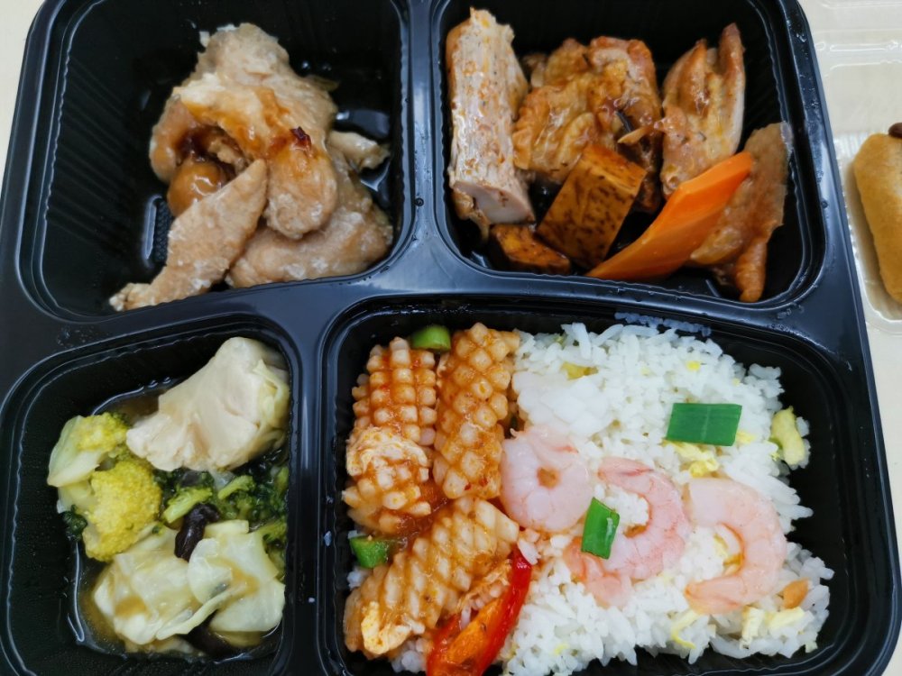 Bento.thumb.jpg.2dbf73db8304b617c7027df5c53ab63f.jpg