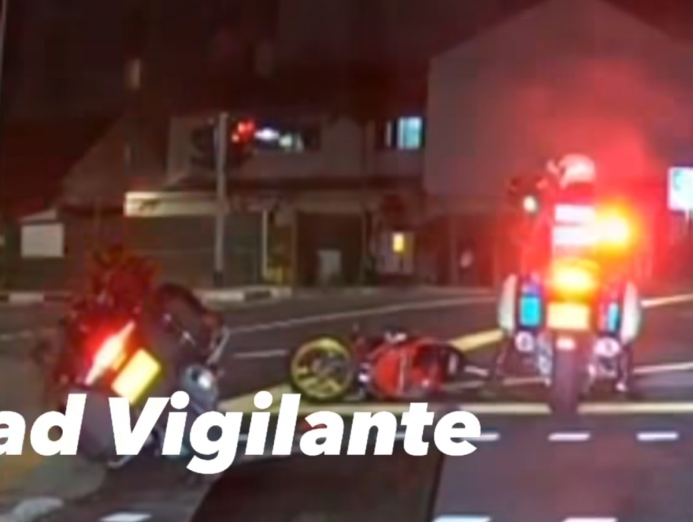 1571883405_secondofficer.thumb.PNG.17fe29bd015d5294a84561b875b58d5a.PNG