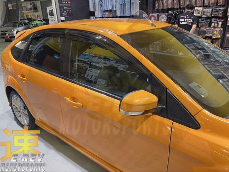 https://www.mycarforum.com/uploads/sgcarstore/data/1/1_1606101648_0Ford-Focus-2005-Door-Window-Visors.jpg