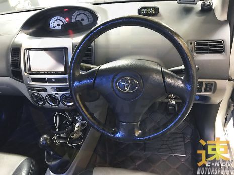 https://www.mycarforum.com/uploads/sgcarstore/data/1/1_1673837491_0Toyota-Vios-2003-2006-Stock-Steering-Wheel-Pic-1.jpg