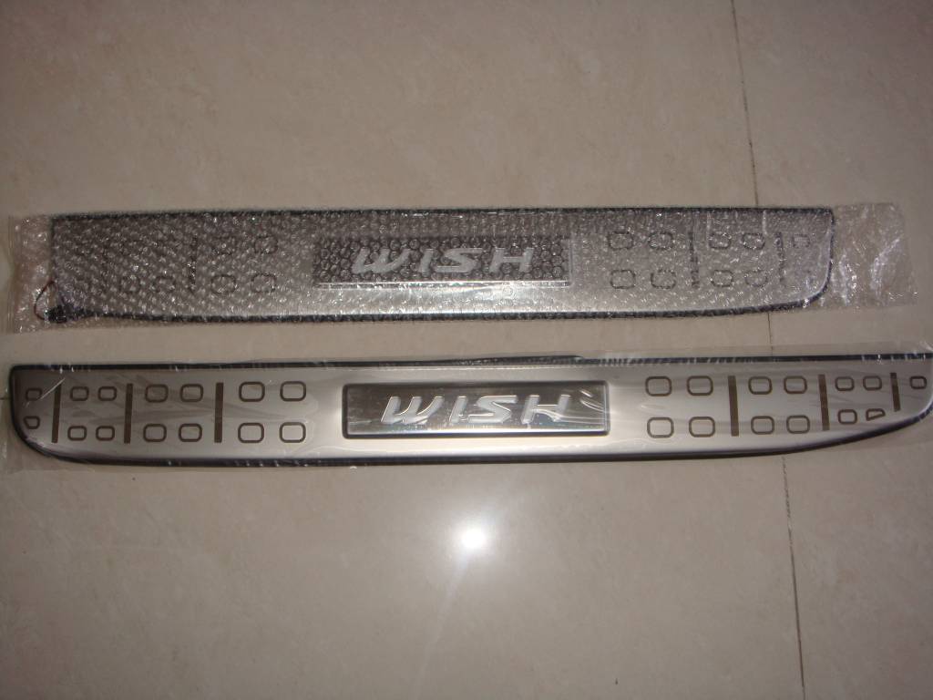 LED Lighted Door Sill Plate