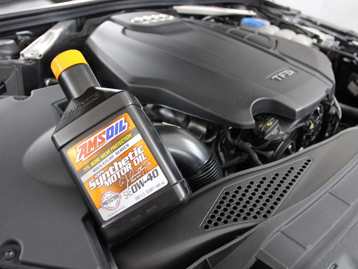 Amsoil SAE 0W-40 Signature Series 100% Synthetic Motor Oil Car Servicing