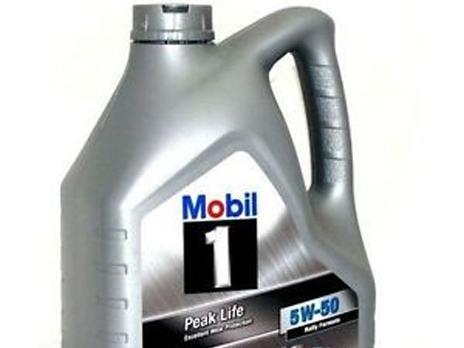 Mobil Super Synthetic 5W30 Vehicle Servicing