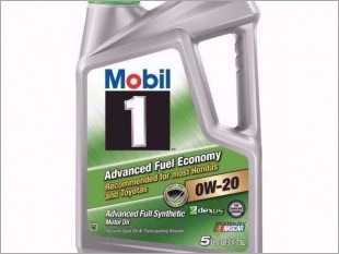 https://www.mycarforum.com/uploads/sgcarstore/data/10/mobil_1_advanced_fuel_economy_full_synthetic_motor_oil_0w20_66592_1_crop.jpg