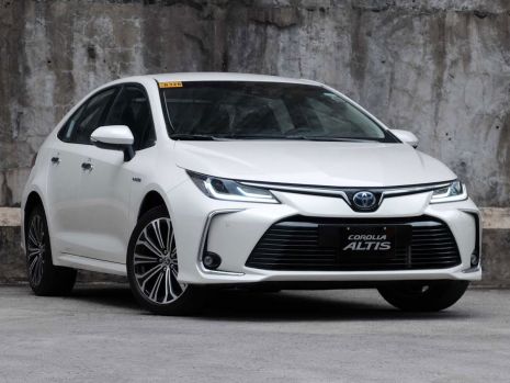 https://www.mycarforum.com/uploads/sgcarstore/data/11/11_1653446292_011_1653386797_02020_toyota_corolla_altis_hybrid_00.jpg