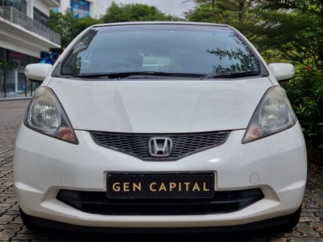 https://www.mycarforum.com/uploads/sgcarstore/data/11/11_1679995210_0honda_jazz_available_now_phvpe_1674698899_c8368f10_progressive.jpeg