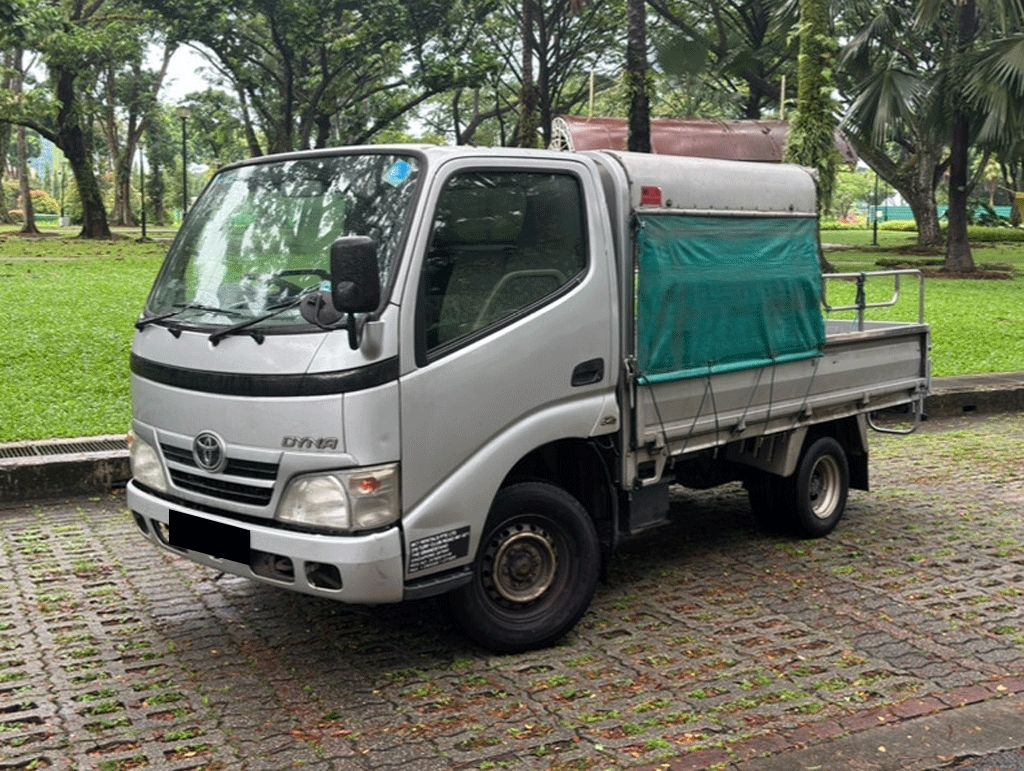 https://www.mycarforum.com/uploads/sgcarstore/data/11/11_1715854381_011_1715853647_09960-Front.gif