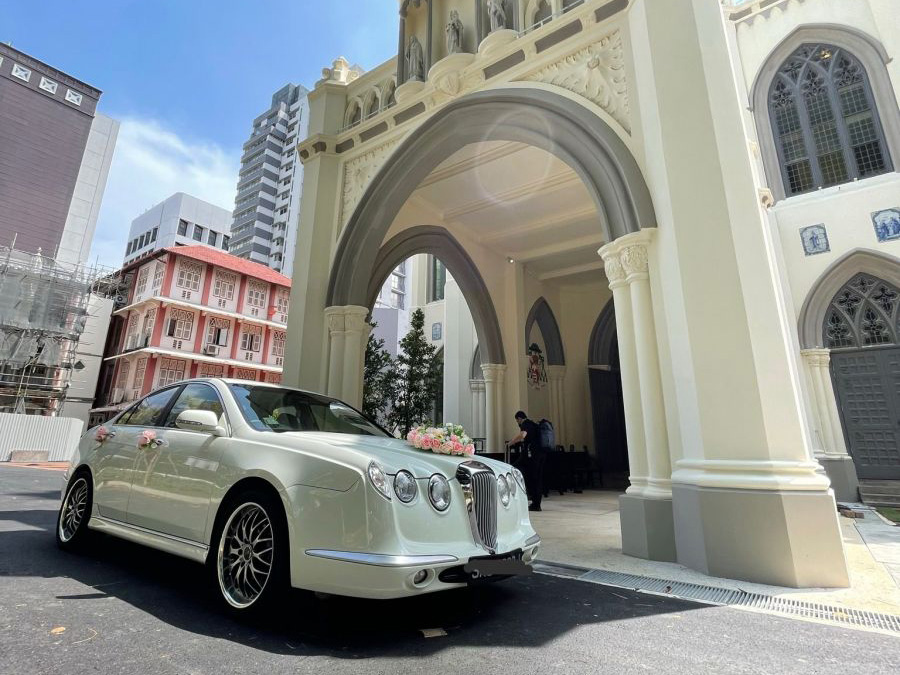 Mitsuoka Nouera 2.5A (Wedding Car Rental)