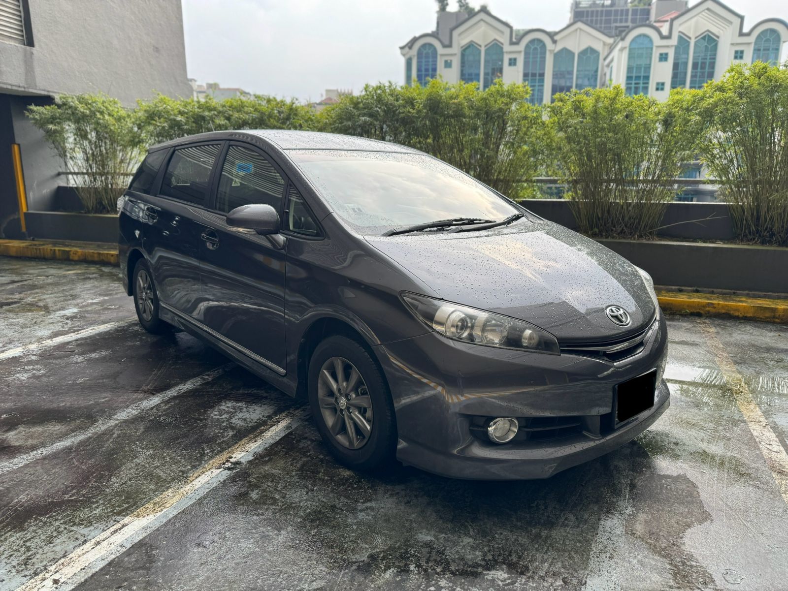 Toyota Wish 1.8A (For Rent)