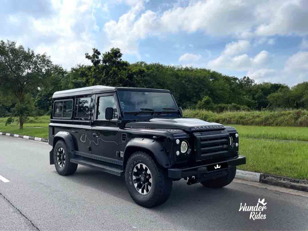 Land Rover Defender 110 2.5M (Wedding Car Rental)