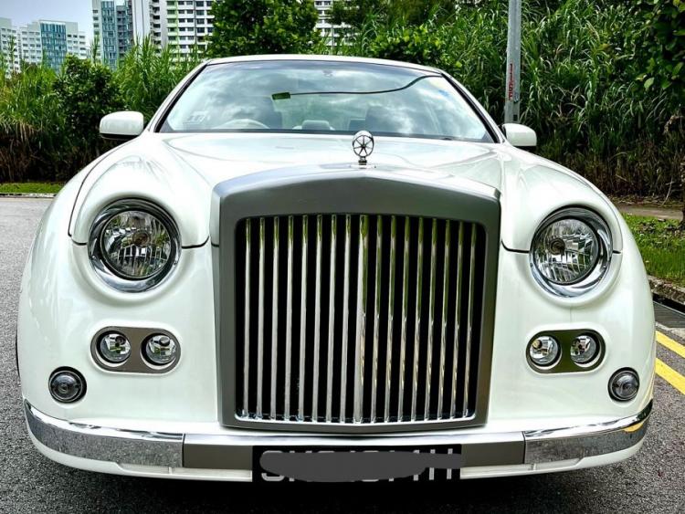 Mitsuoka Galue 2.5A (Wedding Car Rental)