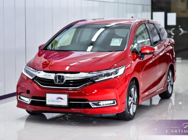 Honda Shuttle Hybrid 1.5A (PHV Private Hire Rental)