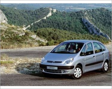 https://www.mycarforum.com/uploads/sgcarstore/data/2/Citroen-Xsara_Picasso_1999_800x600_wallpaper_061.jpg