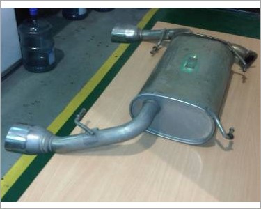 https://www.mycarforum.com/uploads/sgcarstore/data/2/Suziki_Swift_Sport_Exhaust1.JPG