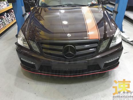 https://www.mycarforum.com/uploads/sgcarstore/data/3/3_1656567592_0Mercedes-Benz-W212-Samurai-Lip-Pic-1.jpg