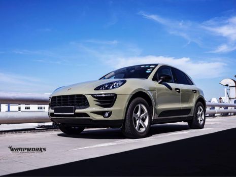 https://www.mycarforum.com/uploads/sgcarstore/data/3/3_1670559885_0porsche_macan_ax_khaki_green_1.jpg