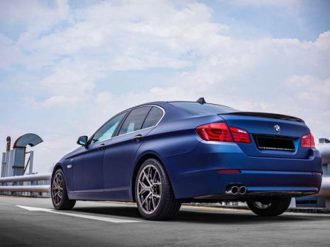 https://www.mycarforum.com/uploads/sgcarstore/data/3/3_1670830854_4bmw_5_series_matte_blue_5.jpg