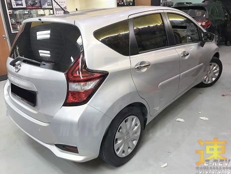 https://www.mycarforum.com/uploads/sgcarstore/data/3/3_1713764738_0Nissan-Note-Silver-Protective-Door-Moulding-Pic-2.jpg