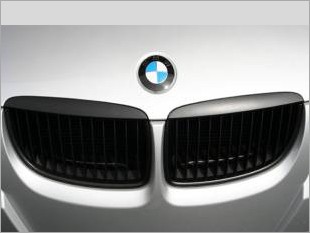 https://www.mycarforum.com/uploads/sgcarstore/data/3/E90_black_grill1.jpg