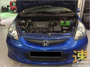 https://www.mycarforum.com/uploads/sgcarstore/data/3/HondaFitGDHeadlightProtection_1381_1.jpg