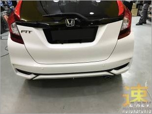 https://www.mycarforum.com/uploads/sgcarstore/data/3/HondaFitGFExhaustMufflerTip_92518_1.jpg