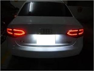 https://www.mycarforum.com/uploads/sgcarstore/data/3/audi_a4_licence_light_21.jpg