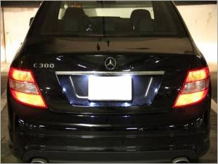 https://www.mycarforum.com/uploads/sgcarstore/data/3/benz_licence_light_21.jpg