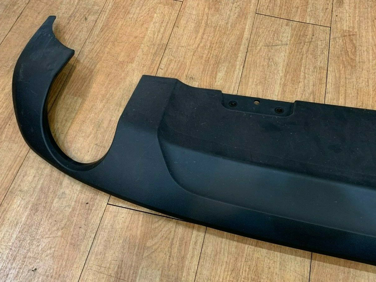 Volvo S90 T5 2019 Rear Bumper Spoiler Diffuser (31383304 / 31383303)