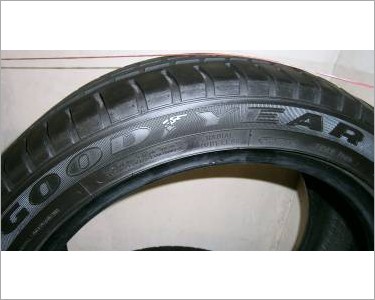 https://www.mycarforum.com/uploads/sgcarstore/data/4/Goodyear_tyre_225_45R173.JPG