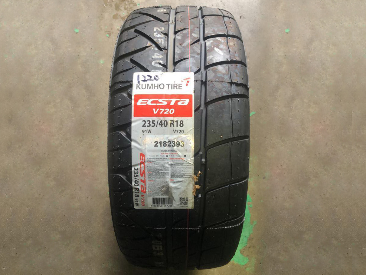 Kumho Ecsta V720 235/40/R18 Tyre
