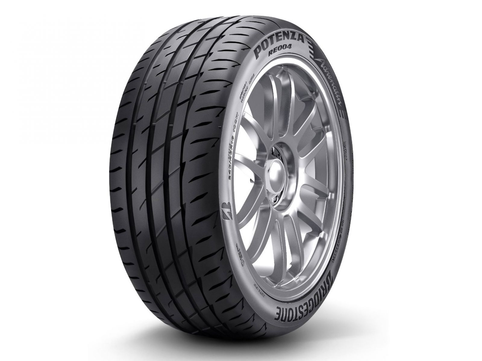 Bridgestone / Continental / Dunlop / Goodyear / Kumho / Michelin / Pirelli / Tourador / Toyo / Yokohama 215/45/R17 Tyre