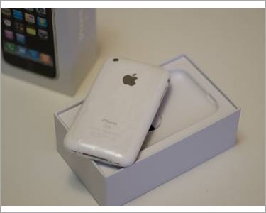 https://www.mycarforum.com/uploads/sgcarstore/data/8/3GS_White_16GB1.jpg