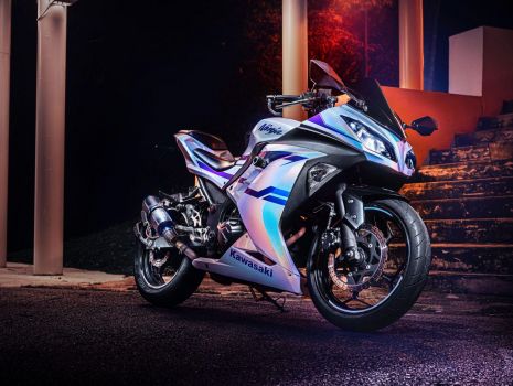 https://www.mycarforum.com/uploads/sgcarstore/data/8/8_1668751149_1kawasaki_ninja_full_wrap_holog_2.jpg