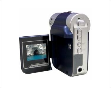 https://www.mycarforum.com/uploads/sgcarstore/data/8/aiptek-dvt220-digital-video-camcorder-21.jpg